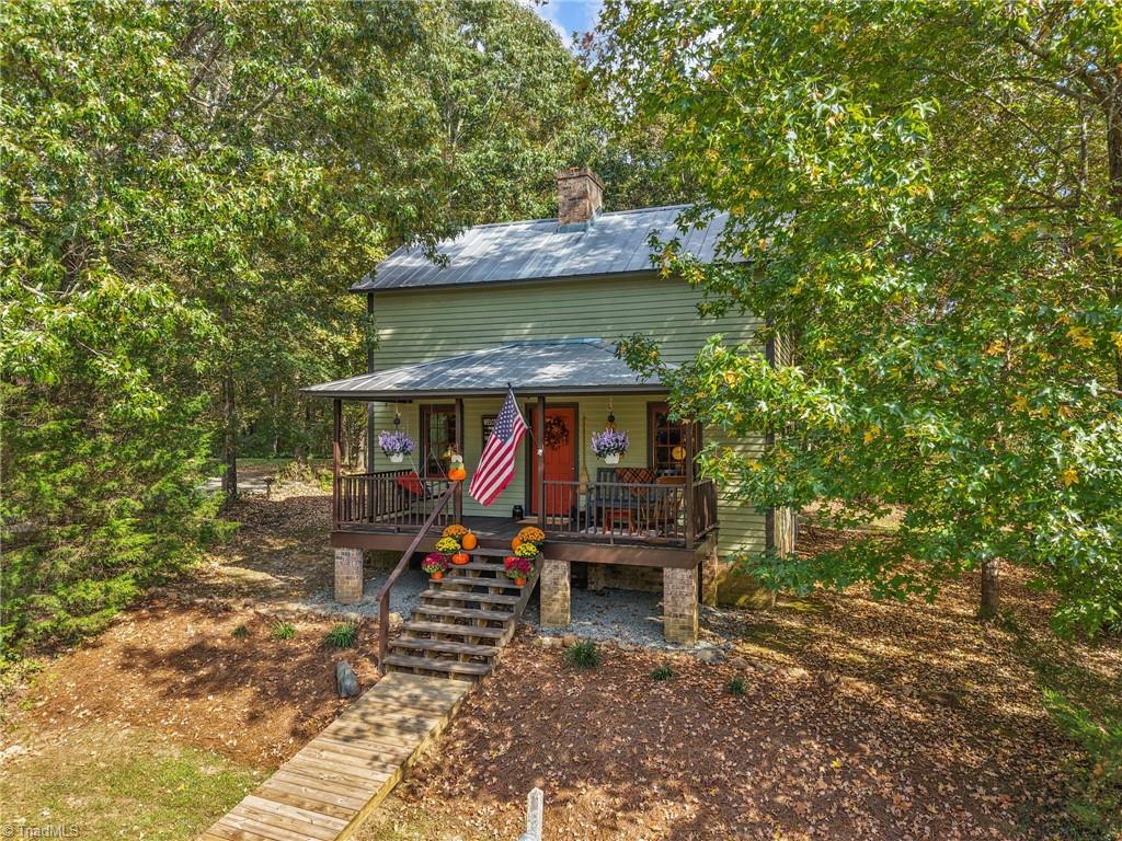 2419 Hodges Road Burlington, NC 27217 - Photo 3 of 37 Gallery Image 3