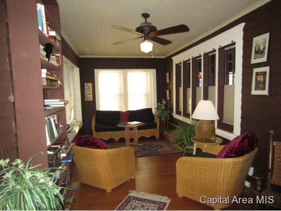 919 South 8th Street Springfield, IL 62703 - Photo 3 of 21