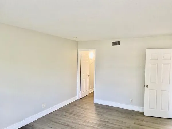 $2,100 | 605 Southwest 1st Court, Boynton Beach, FL 33435