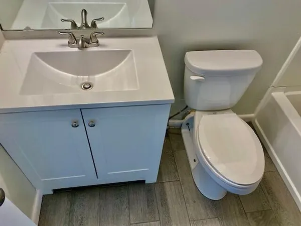 $2,100 | 605 Southwest 1st Court, Boynton Beach, FL 33435