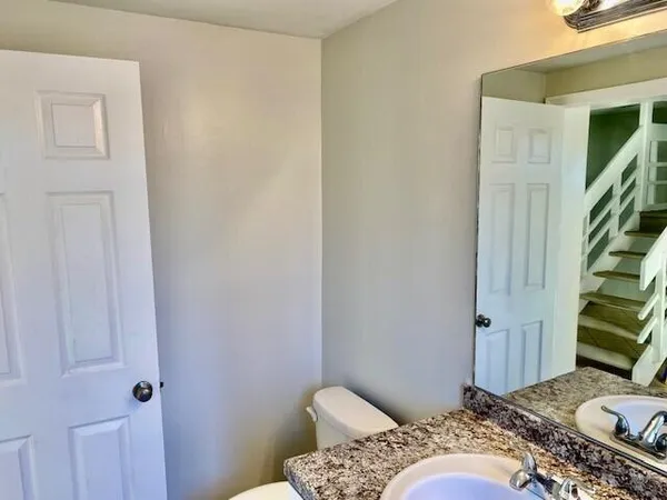 $2,100 | 605 Southwest 1st Court, Boynton Beach, FL 33435