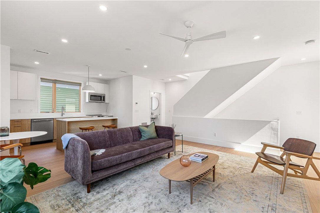59 Warren Street, Unit 2 Providence, RI 02907 - Photo 22 of 50 Second Floor Living Area