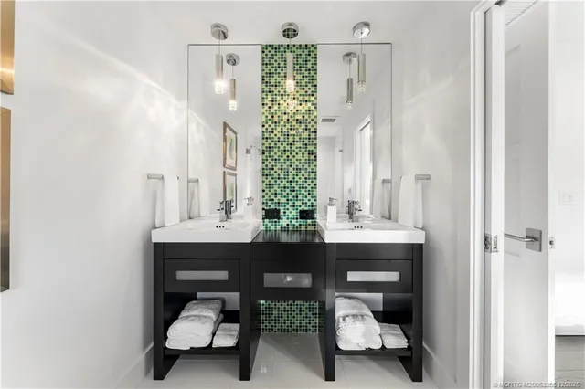 $3,950,000 | 6026 Southeast Horseshoe Point Road, Stuart, FL 34997