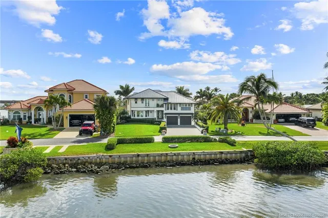 $3,950,000 | 6026 Southeast Horseshoe Point Road, Stuart, FL 34997