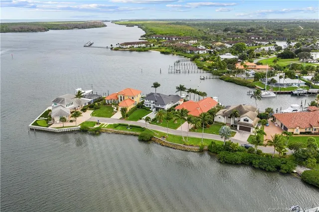 $3,950,000 | 6026 Southeast Horseshoe Point Road, Stuart, FL 34997