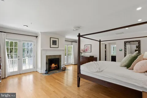 $2,195,000 | 7032 Wilson Lane, Bethesda, MD 20817