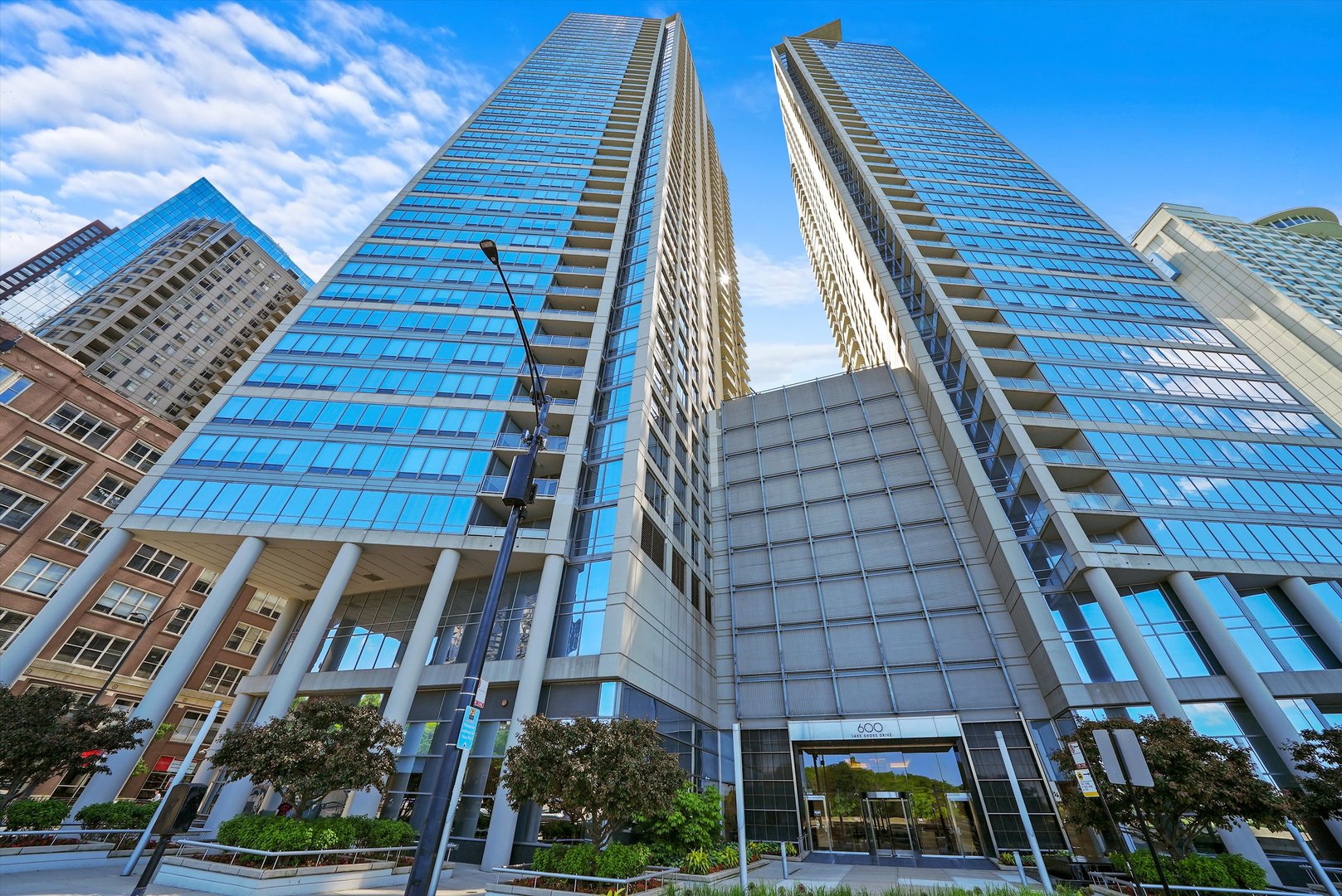 600 North Lake Shore Dr Unit 1207  