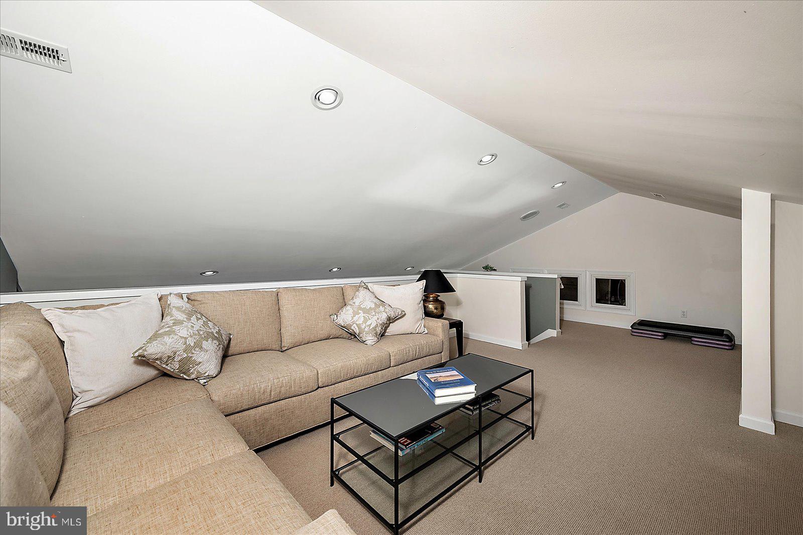 11531 Quillin Way Berlin, MD 21811 - Photo 47 of 73 Loft Entry