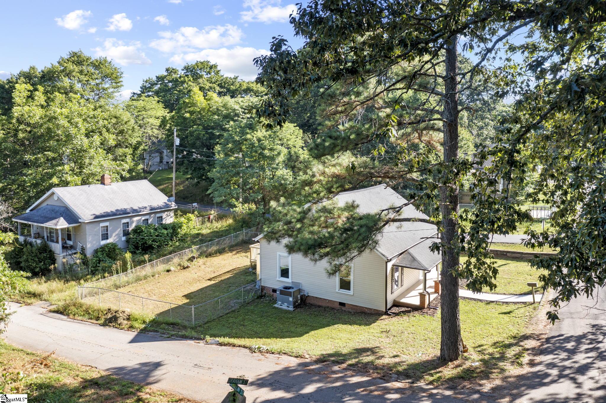 301 Graham Street Easley, SC 29640 - Photo 28 of 31 Gallery Image 28