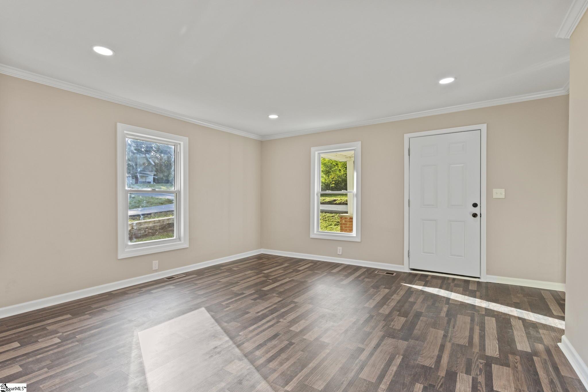 301 Graham Street Easley, SC 29640 - Photo 3 of 31 Gallery Image 3