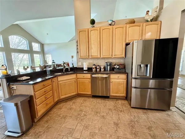$749,000 | 818 Summit Glen Court, Fenton, MO 63026