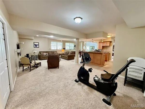 $749,000 | 818 Summit Glen Court, Fenton, MO 63026