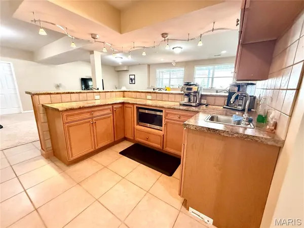 $749,000 | 818 Summit Glen Court, Fenton, MO 63026