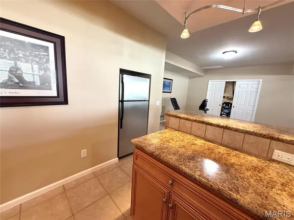 $749,000 | 818 Summit Glen Court, Fenton, MO 63026