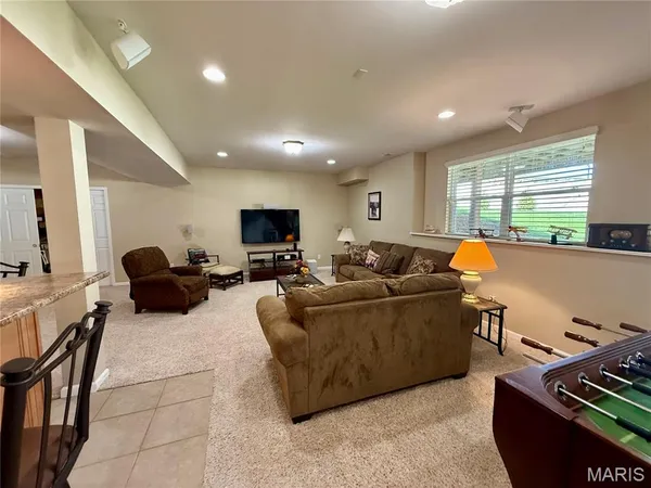 $749,000 | 818 Summit Glen Court, Fenton, MO 63026