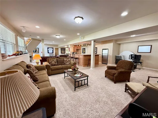 $749,000 | 818 Summit Glen Court, Fenton, MO 63026