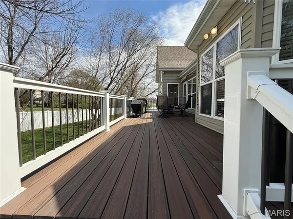 $749,000 | 818 Summit Glen Court, Fenton, MO 63026