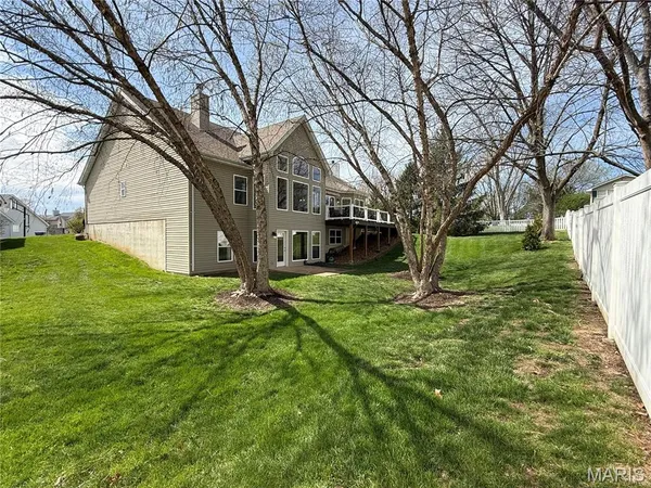 $749,000 | 818 Summit Glen Court, Fenton, MO 63026