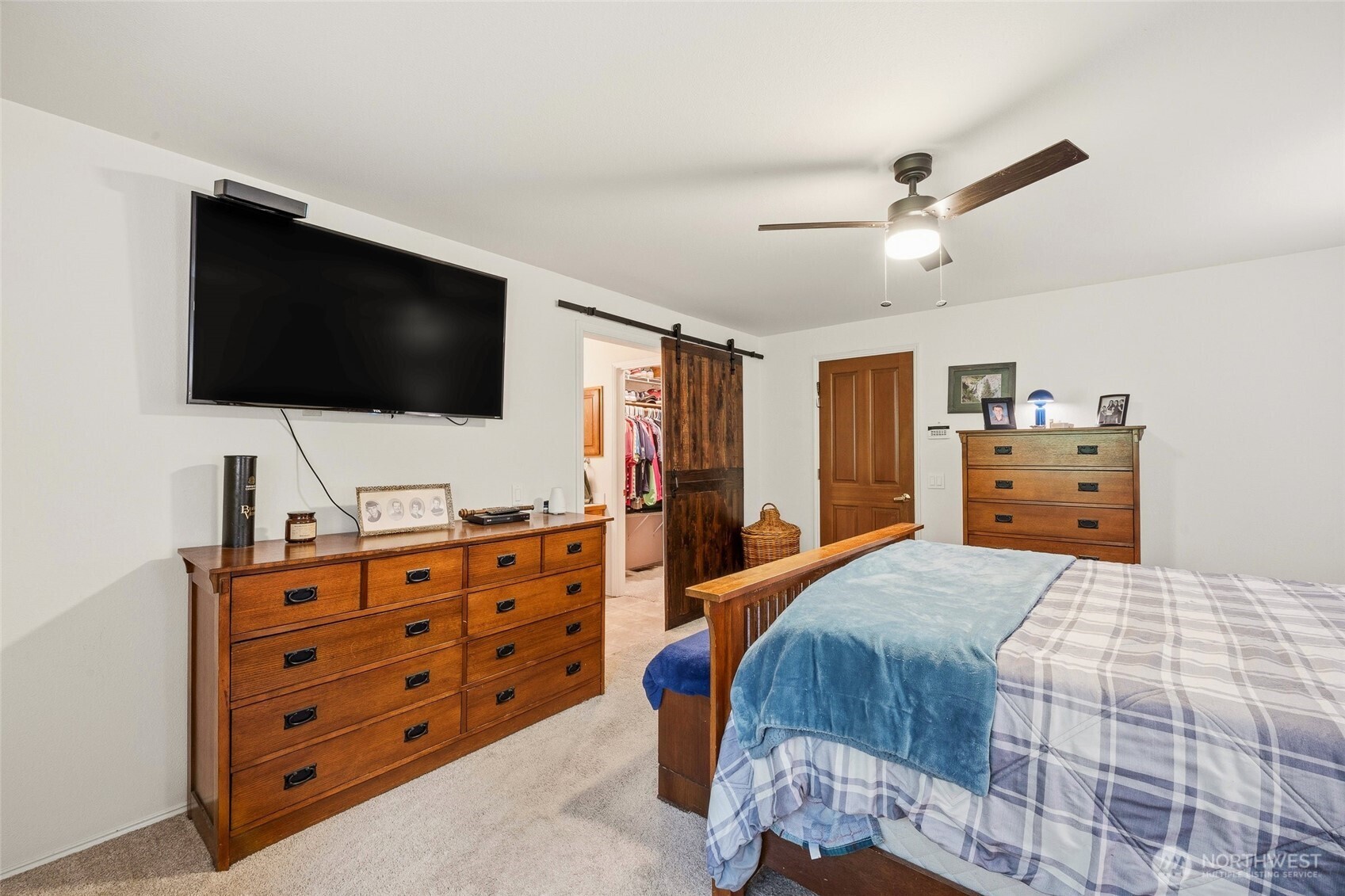6830 Norma Beach Road Edmonds, WA 98026 - Photo 14 of 29
