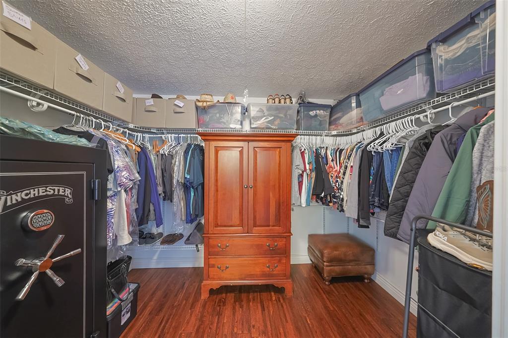 914 Chipaway Drive Apollo Beach, FL 33572 - Photo 17 of 49 a view of a walk in closet