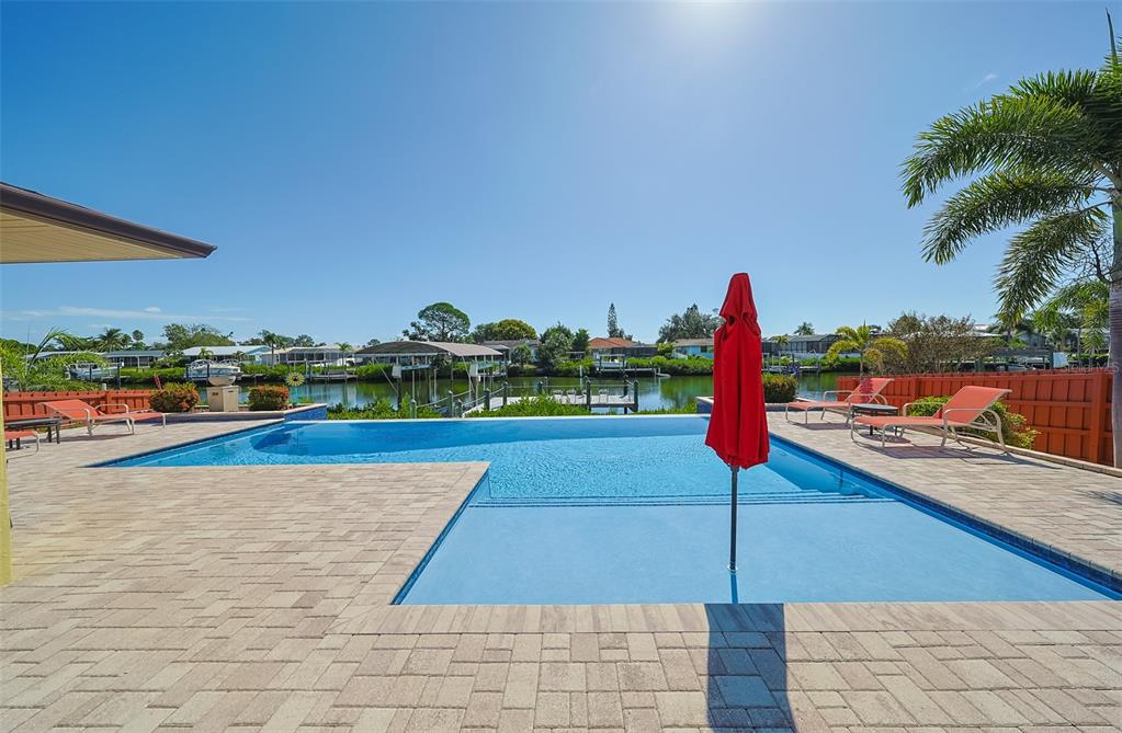 914 Chipaway Drive Apollo Beach, FL 33572 - Photo 42 of 49 a view of a tennis court