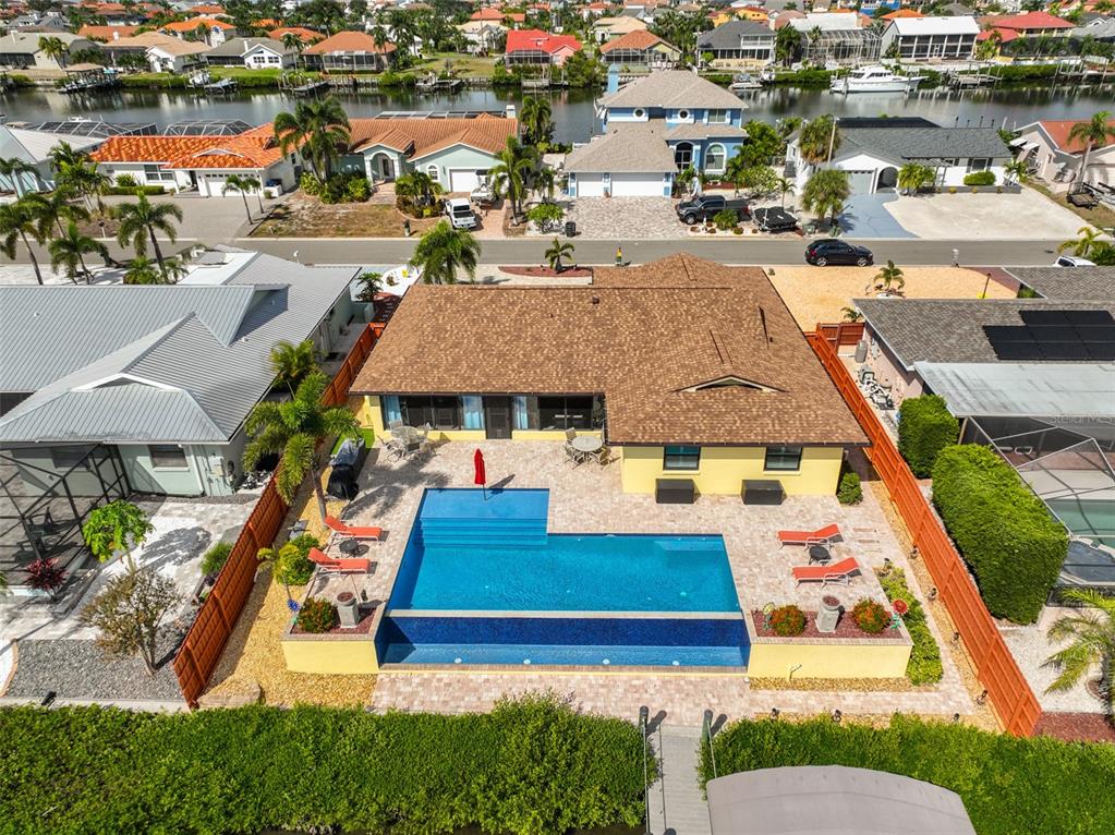 914 Chipaway Drive Apollo Beach, FL 33572 - Photo 48 of 49 an aerial view of multiple houses with yard