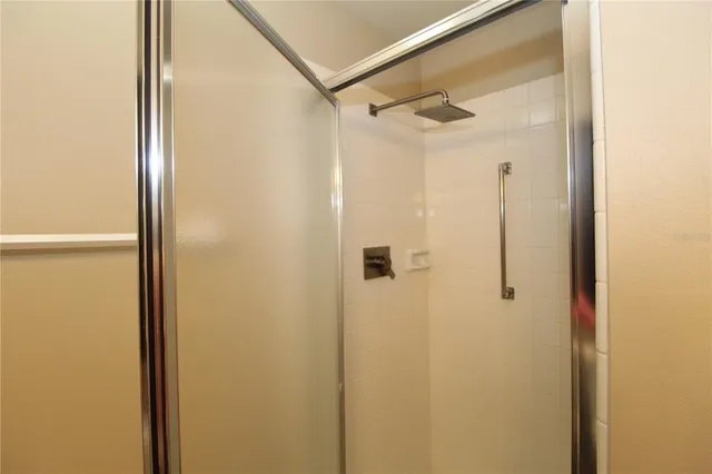 $1,900 | 514 Finsbury Circle, Unit B, Sun City Center, FL 33573