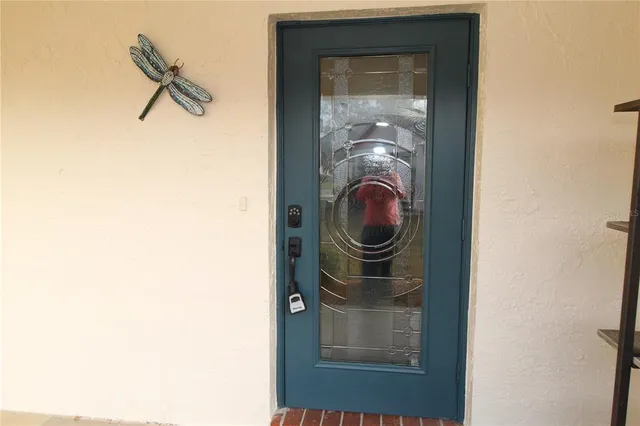 $1,900 | 514 Finsbury Circle, Unit B, Sun City Center, FL 33573