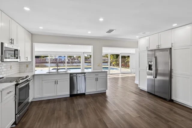 $12,500 | 122 Arlington Place, West Palm Beach, FL 33405