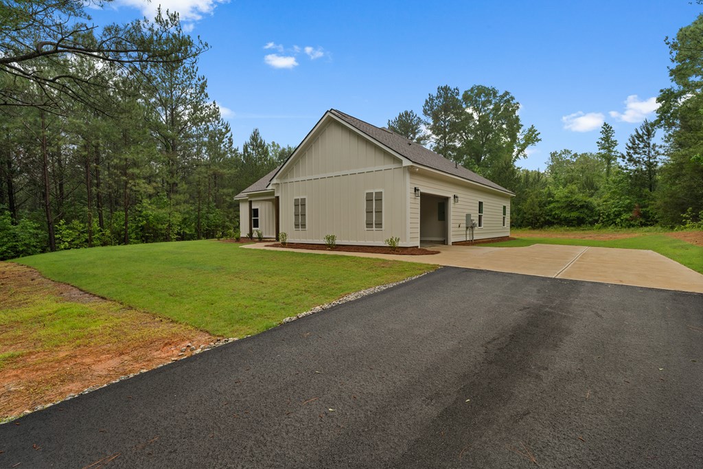 4377 Fortune Hole Road East Hamilton, GA 31811 - Photo 3 of 22 Gallery Image 3