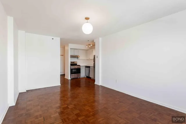 $3,650 | 156 Sackett Street, Unit 3A | Columbia Street Waterfront