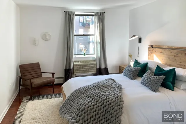 $3,650 | 156 Sackett Street, Unit 3A | Columbia Street Waterfront