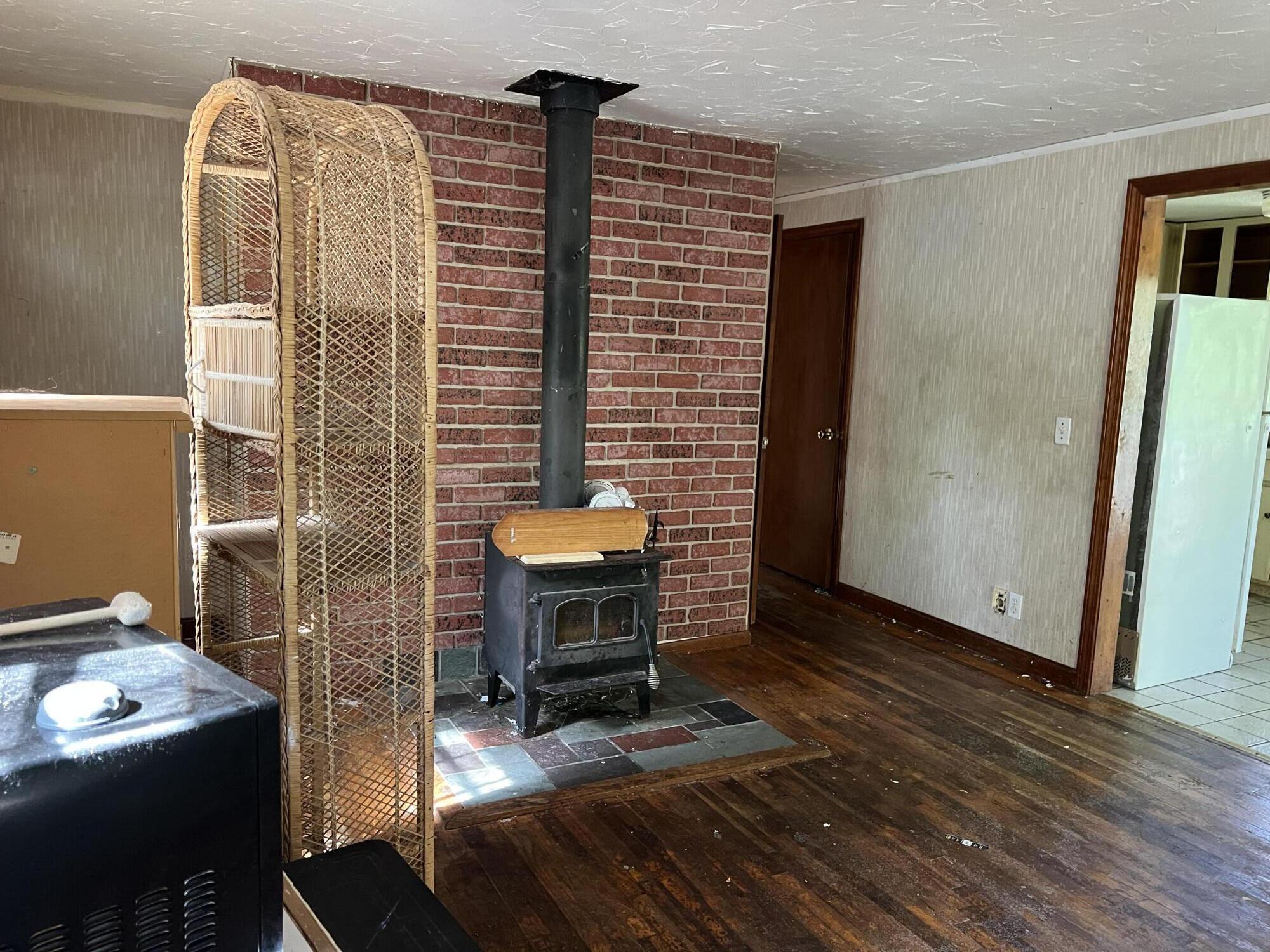 53 Woodland Avenue Mashpee, MA 02649 - Photo 12 of 19 IMG-5247