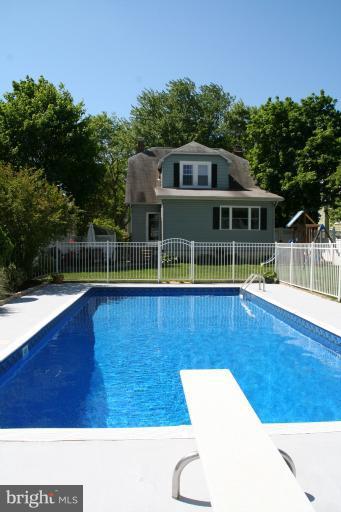 406 Forest View Road Linthicum, MD 21090 - Photo 12 of 28 Exterior (Rear)