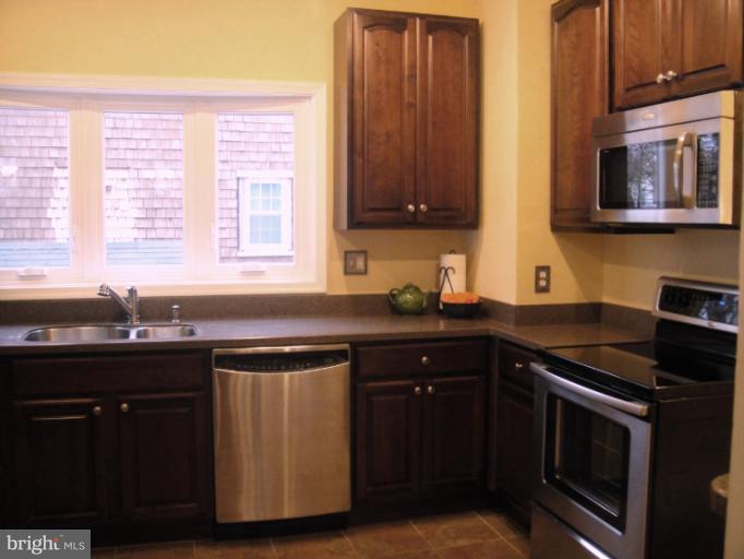 406 Forest View Road Linthicum, MD 21090 - Photo 14 of 28 Kitchen