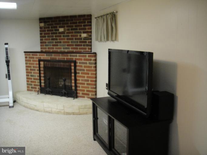 406 Forest View Road Linthicum, MD 21090 - Photo 16 of 28 Family Room