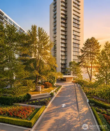 $1,650,000 | 1620 43rd Avenue East, Unit 8C, Seattle, WA 98112