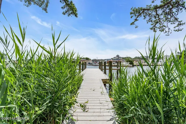 $1,100,000 | 79 Saltspray Drive, Forked River, NJ 08731