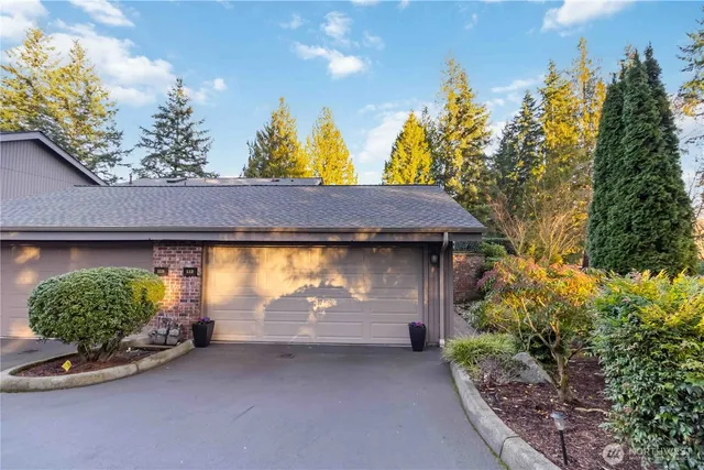 $975,000 | 112 141st Place Northeast, Unit 10B, Bellevue, WA 98007