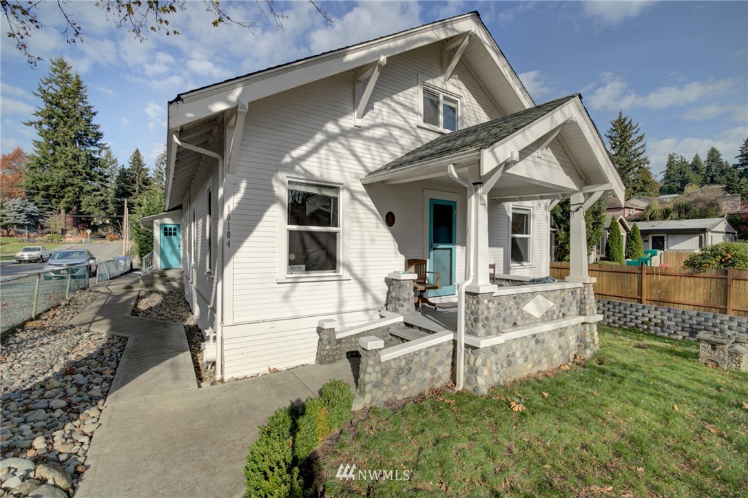 10104 Northeast 189th Street Bothell, WA 98011 - Photo 2 of 25 Gallery Image 2