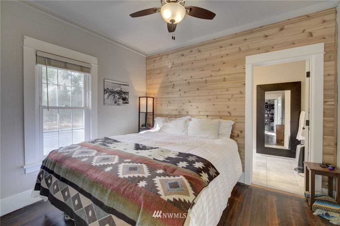 10104 Northeast 189th Street Bothell, WA 98011 - Photo 11 of 25 Gallery Image 11
