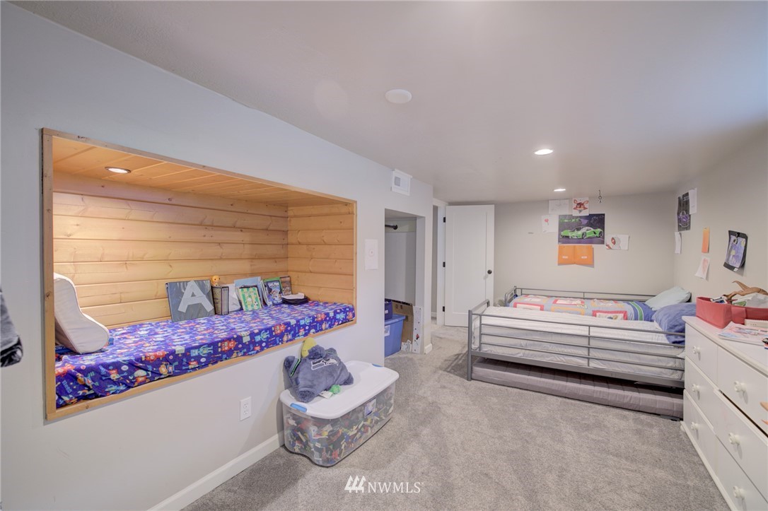 10104 Northeast 189th Street Bothell, WA 98011 - Photo 22 of 25 Gallery Image 22