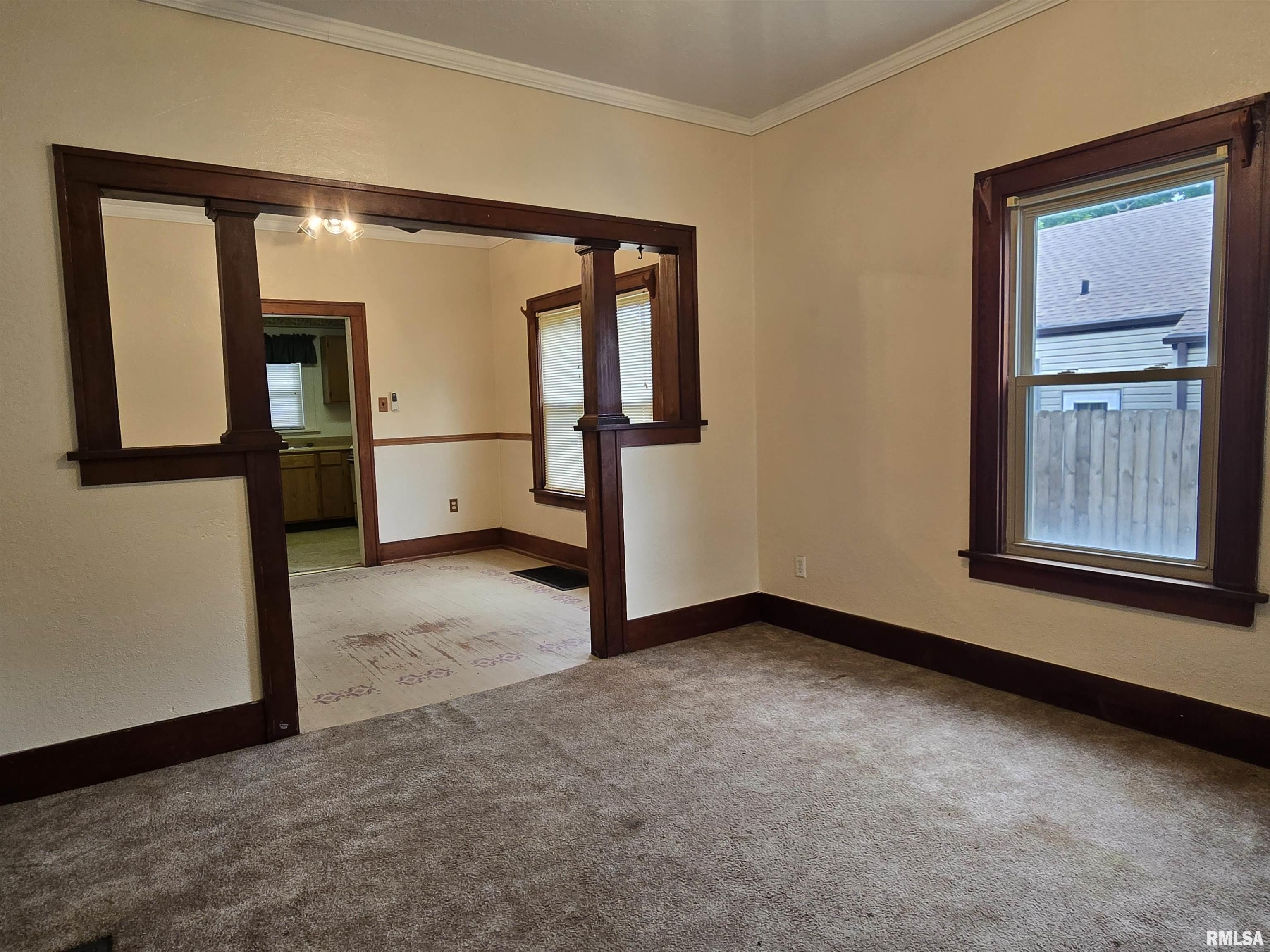 360 West Wells Street Bushnell, IL 61422 - Photo 3 of 15