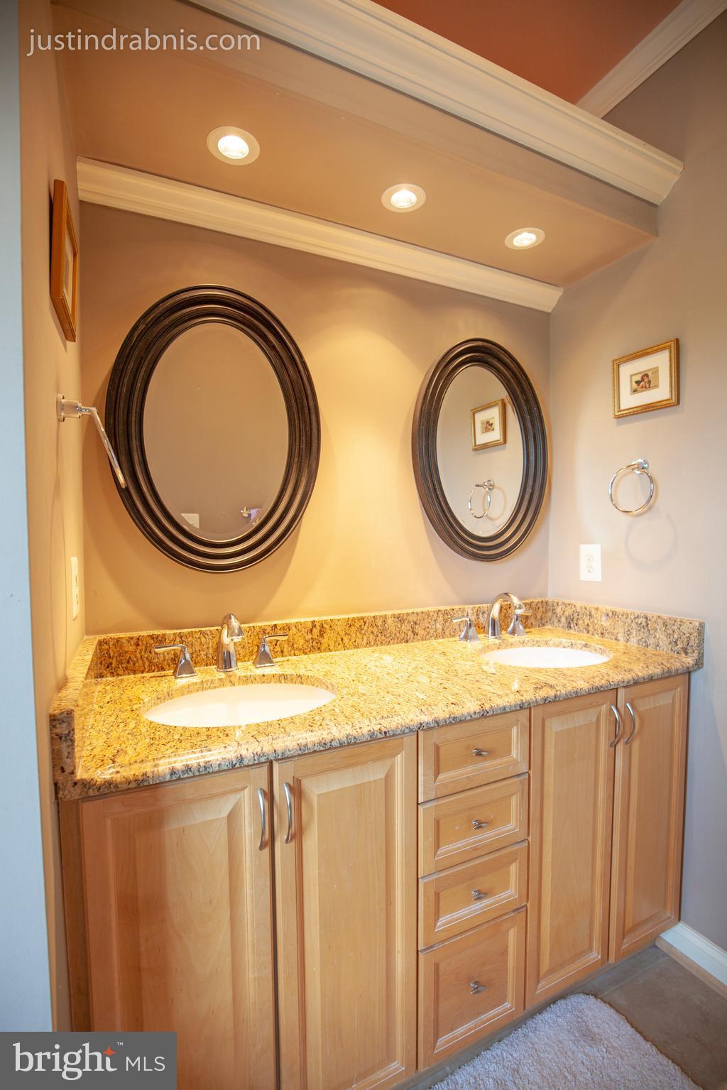 558 Gala Road Inwood, WV 25428 - Photo 26 of 30 Bath (Master)