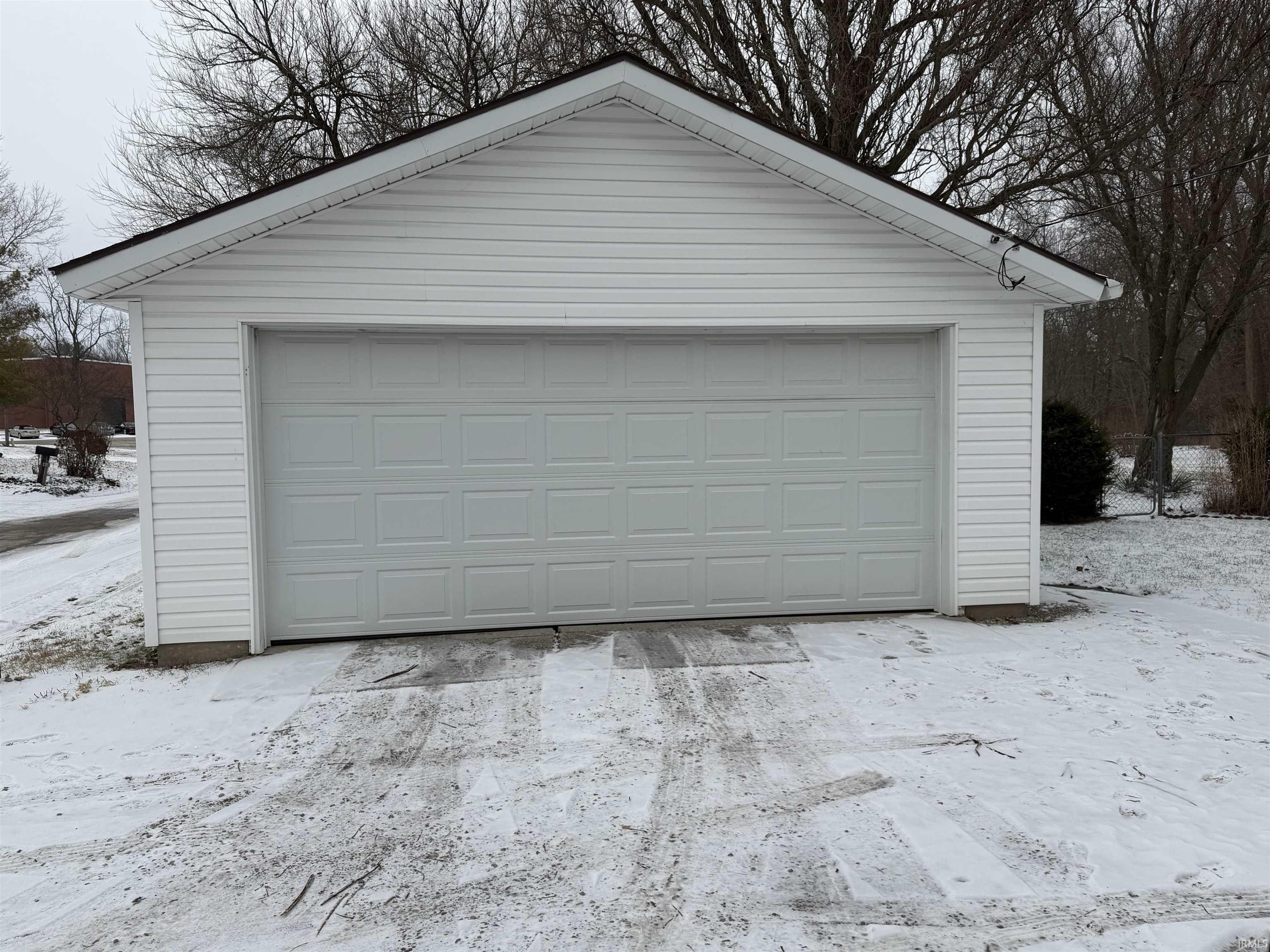 8427 North Piqua Road Decatur, IN 46733 - Photo 4 of 21