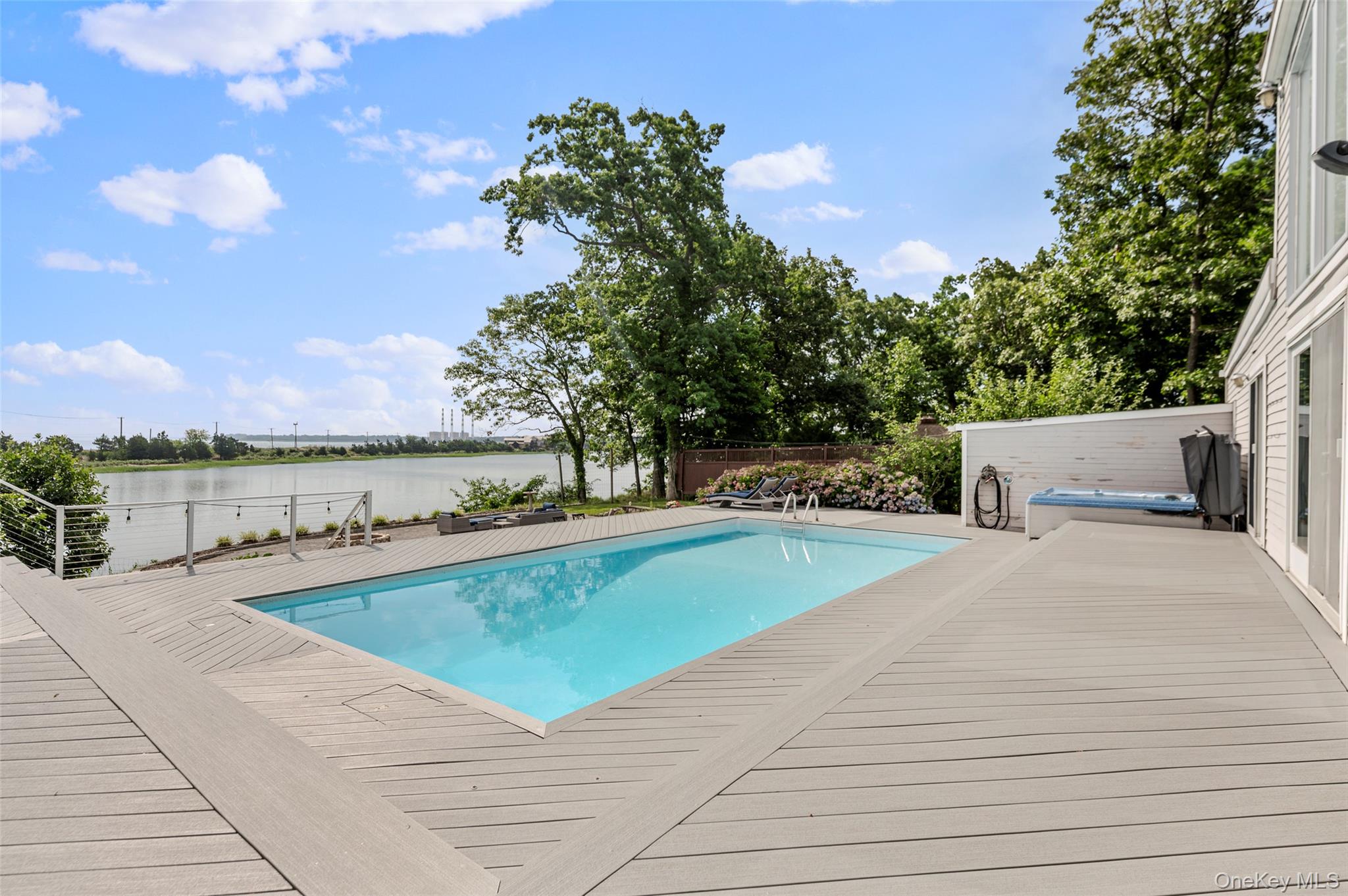 20 Bevin Road Northport, NY 11768 - Photo 31 of 43