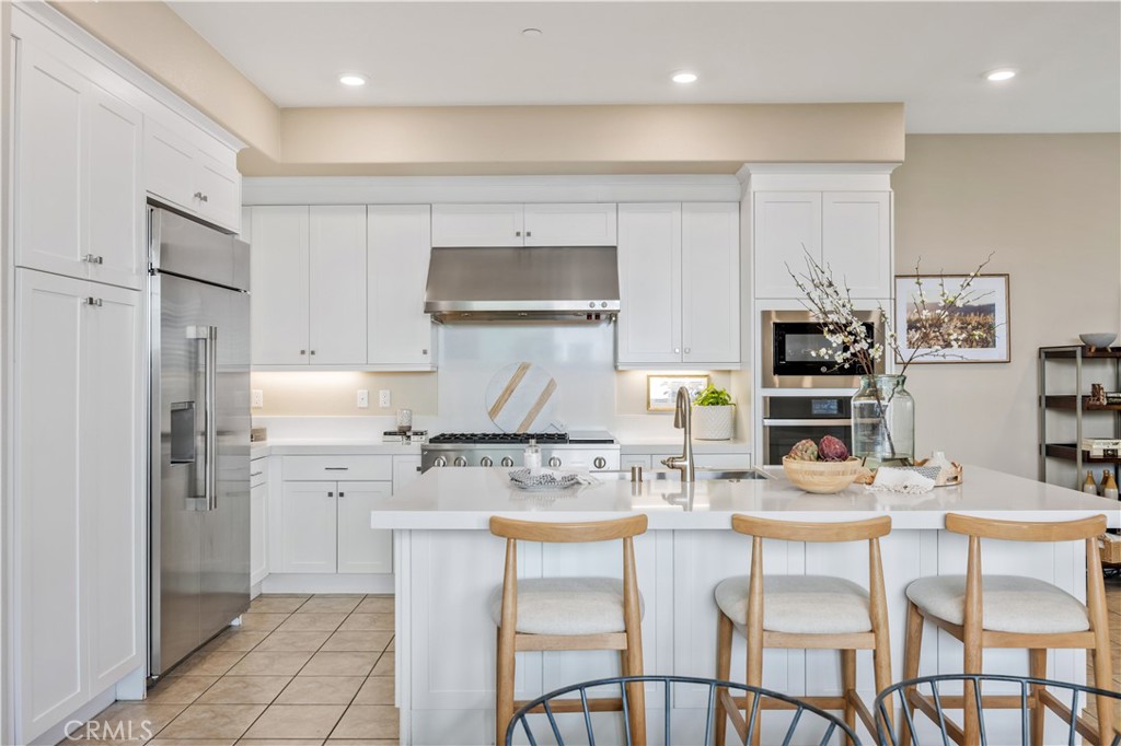 122 Scale Irvine, CA 92618 - Photo 2 of 39