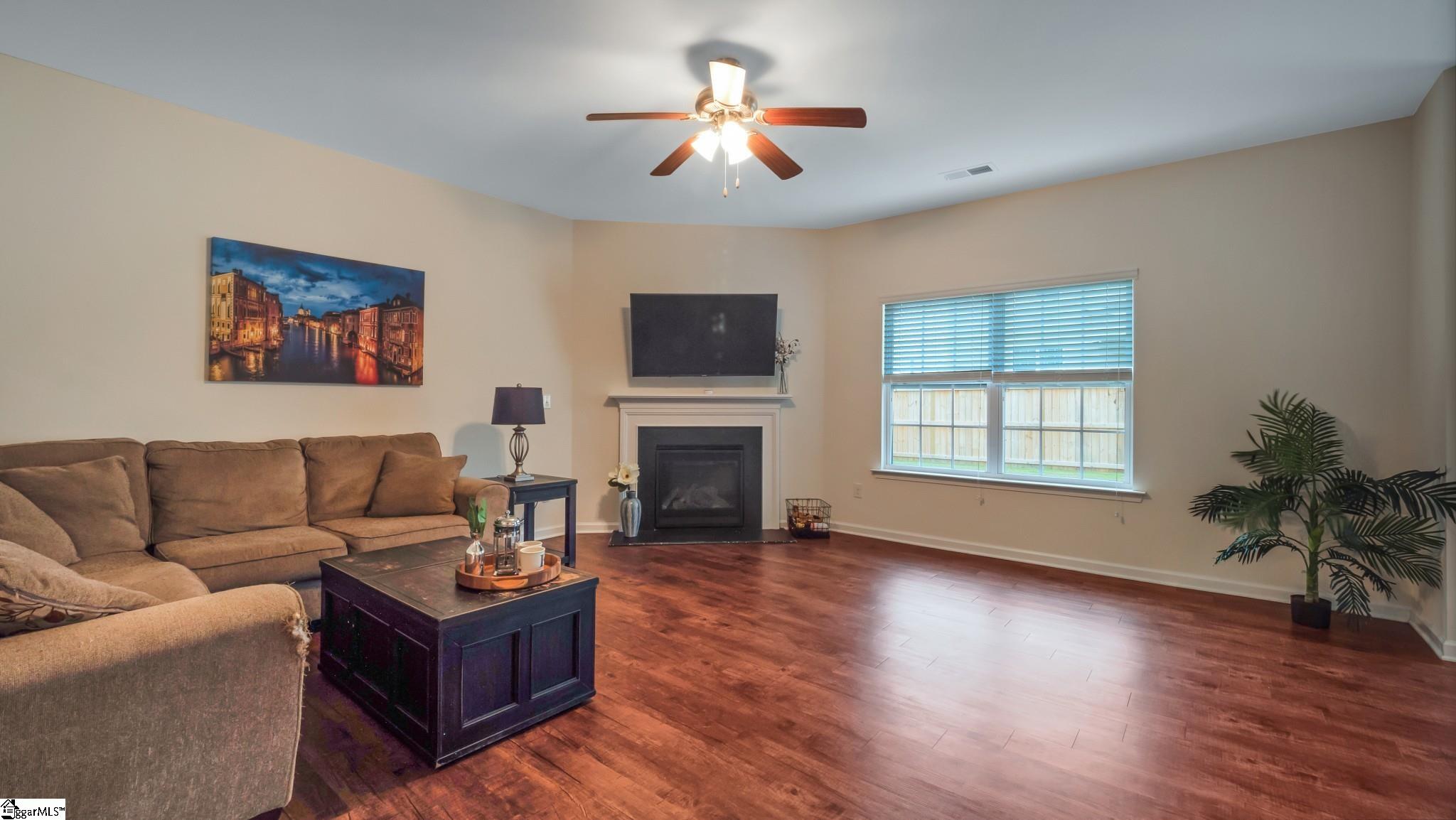 229 Addlestone Circle Fountain Inn, SC 29644 - Photo 8 of 30 Gallery Image 8