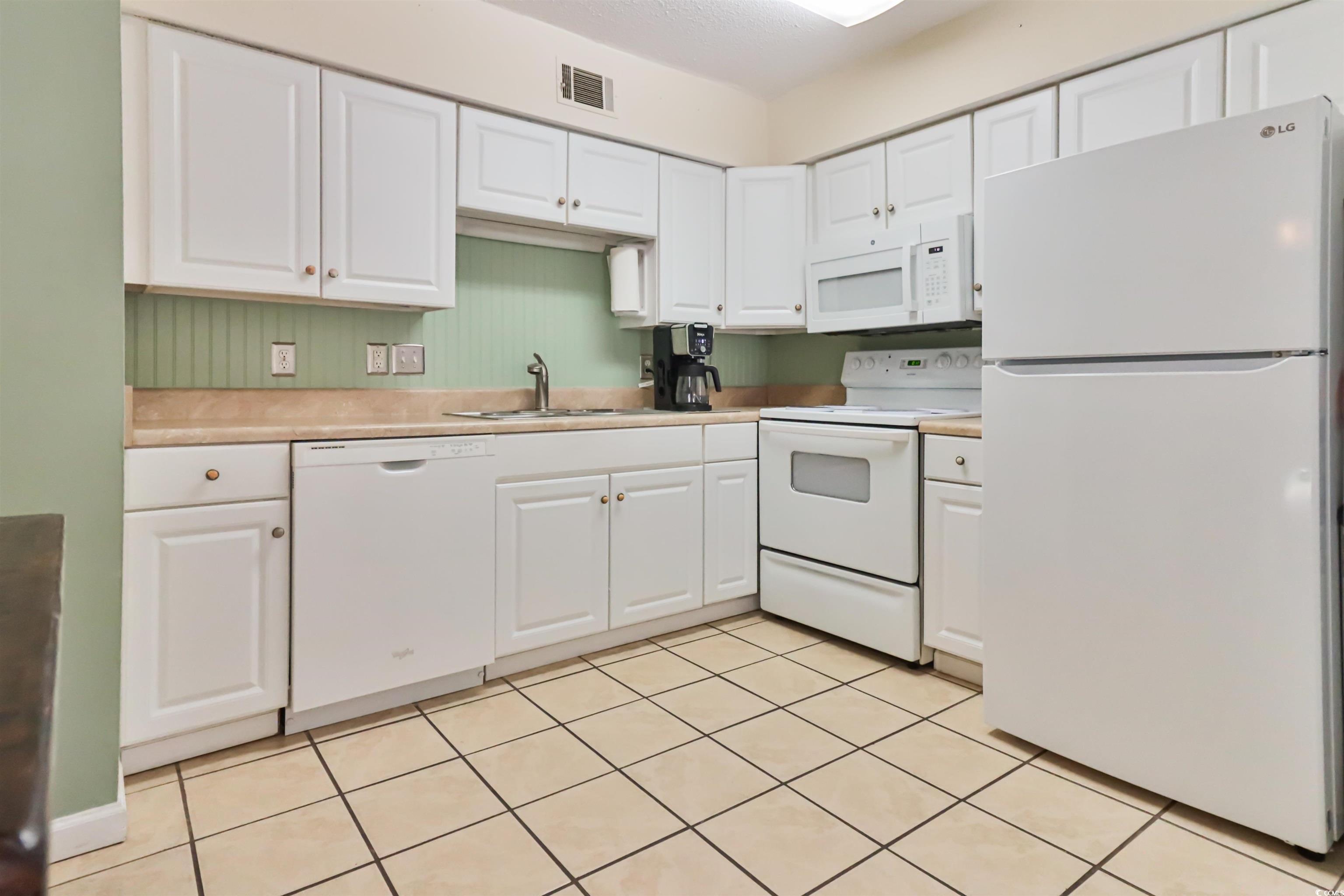 401 Cambridge Circle, Unit A7 Murrells Inlet, SC 29576 - Photo 5 of 21