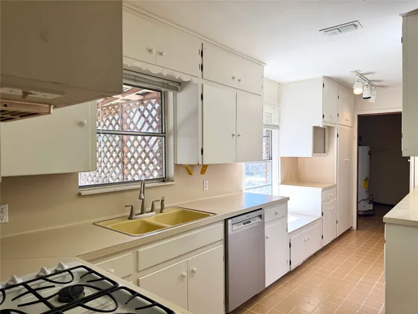 $375,000 | 305 West Caddo Street, Austin, TX 78753